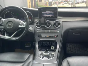 Mercedes-Benz GLC300 2019 White