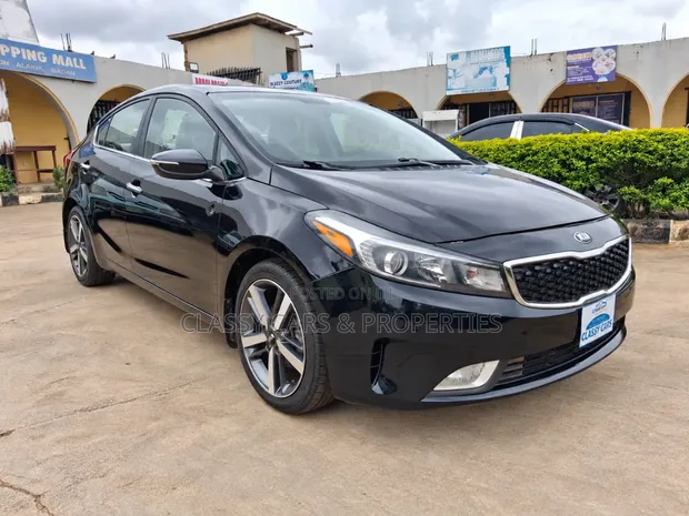 Kia Forte EX Sedan 2017 Baƙar Fata - 1