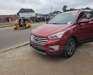 2016 Hyundai Santa Fe Red