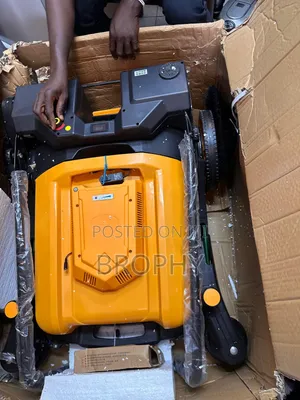 Push Behind Road/Street Sweeper - Sabon Zama