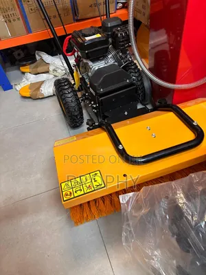 6.5HP Walk-Behind Gasoline Power Sweeper / Road Broom