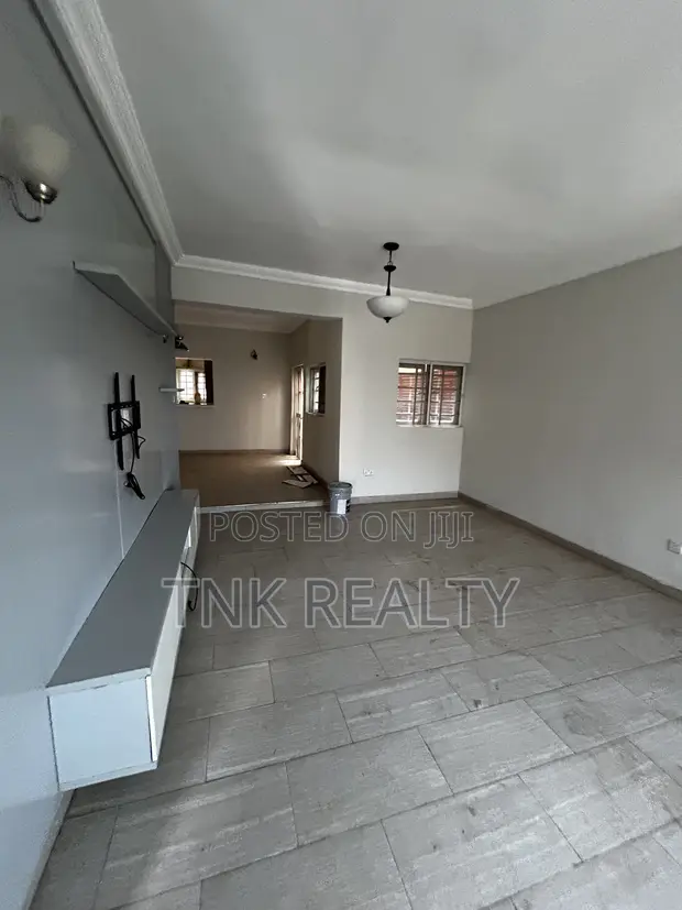 3-Bedroom Townhouse/Terrace for Rent in Jahi, Abuja - 1