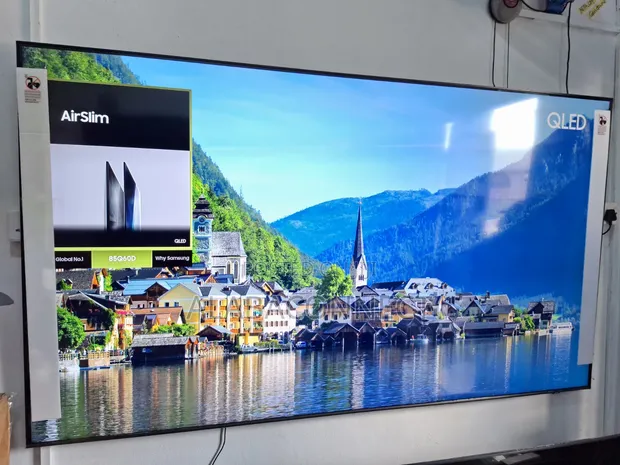2024 85" Samsung QLED Q60D Smart TV (UK Preowned) - 1