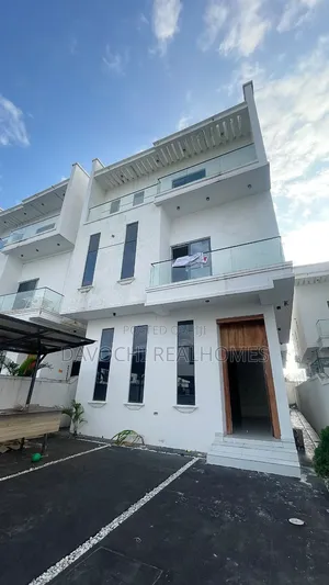 6-Bedroom Duplex don haya a Chevron