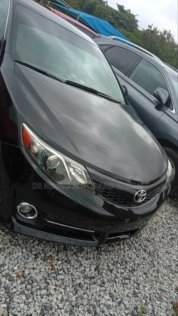Toyota Camry SE Sedan 2014 - 1