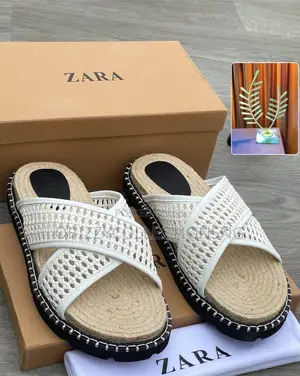 Sabon Zara Luxury Leather Slides - Baki, Girman 40