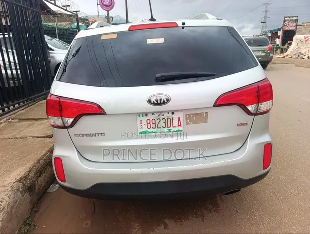 2013 Kia Sorento Silver - 1