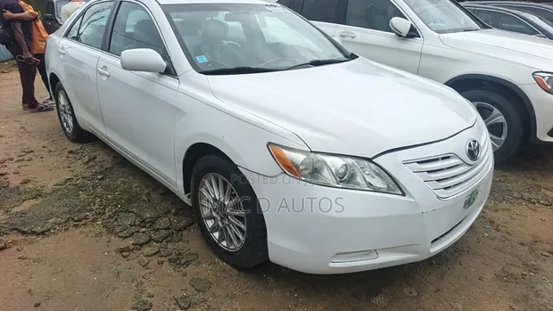 2008 Toyota Camry LE V6 Sedan - White - 1