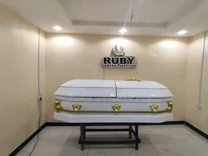 Ruby Funeral Services - Akwatuna masu Girma
