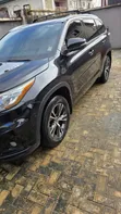2017 Toyota Highlander XLE 4x4 V6 Black - 3