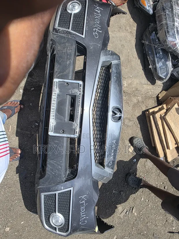 Cikakken Gaban Bumper na Acura RDX 2013 - 1