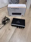 Behringer U-Phoria UMC202HD Audio Interface - 2