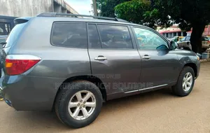 Toyota Highlander Limited 2010 Gray