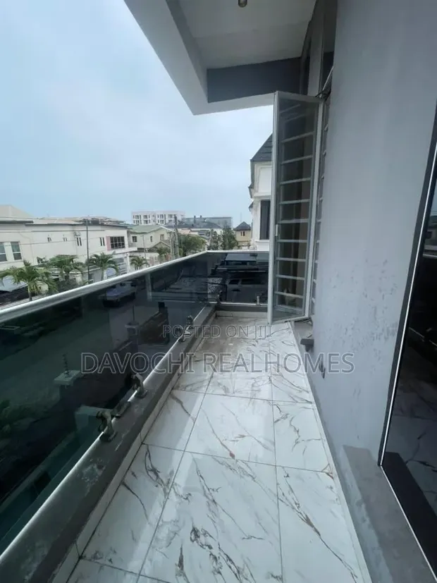 5 Bedroom Duplex for Rent in Osapa London - 1