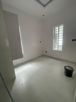 5 Bedroom Duplex for Rent in Osapa London