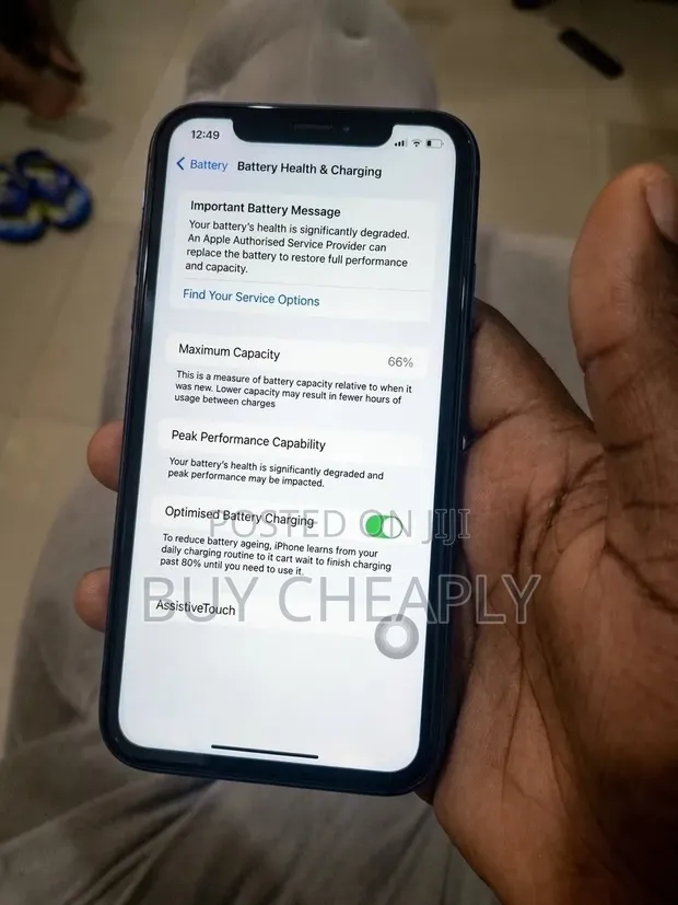 Apple iPhone XR 128GB Red - 1
