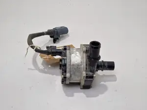 Hybrid Water Pump na Hyundai Santa Fe (2013)