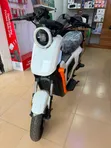 Sabon UM Carmel 125 Scooter Mai Amfani da Wuta Baƙi 2026 - 3