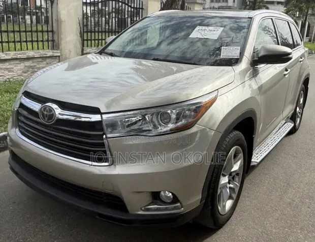 2015 Toyota Highlander Limited Platinum SUV AWD - 1