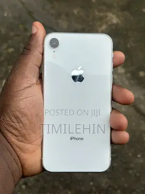 Apple iPhone XR 64GB White