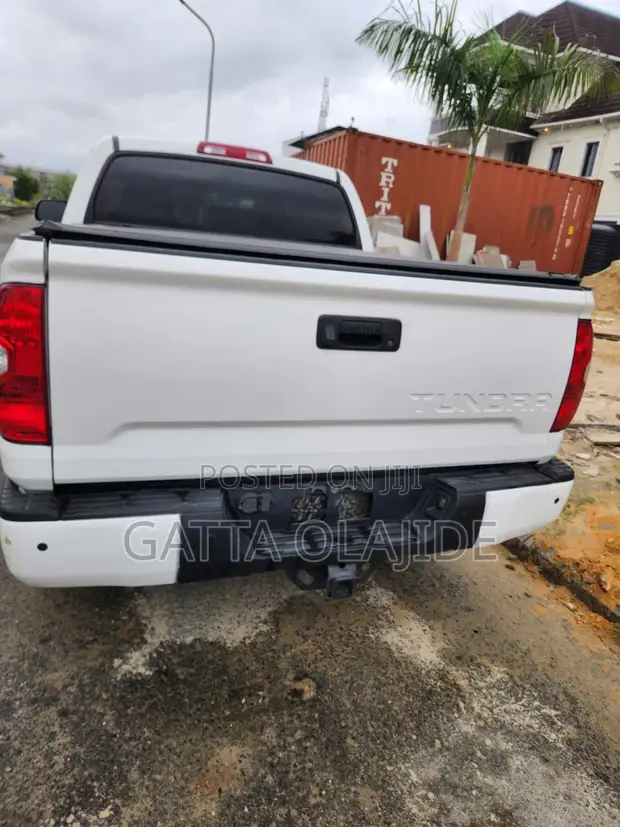 Toyota Tundra 2016 White - 1