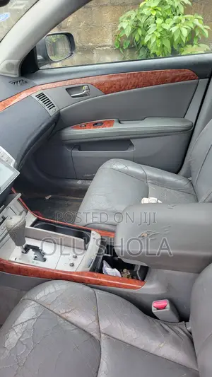 Toyota Avalon 2006 Black