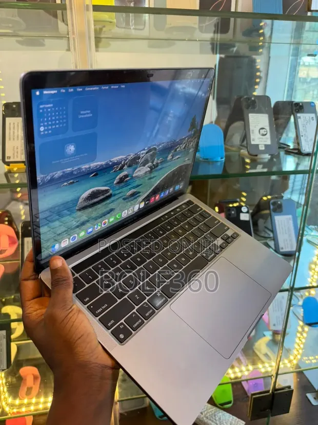 Apple MacBook Pro 2020 M1 8GB RAM 512GB SSD - 1
