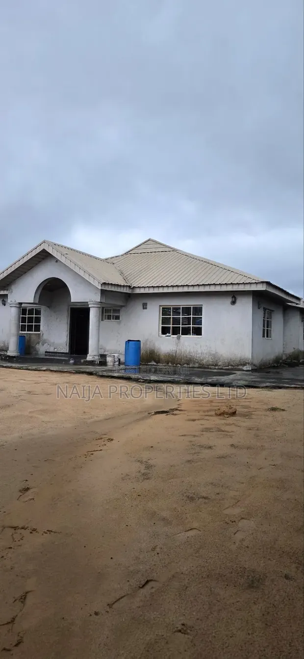 4 Bedroom Bungalow for Sale in Molete, Bogije - 1