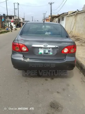 Toyota Corolla LE 2004 Grey