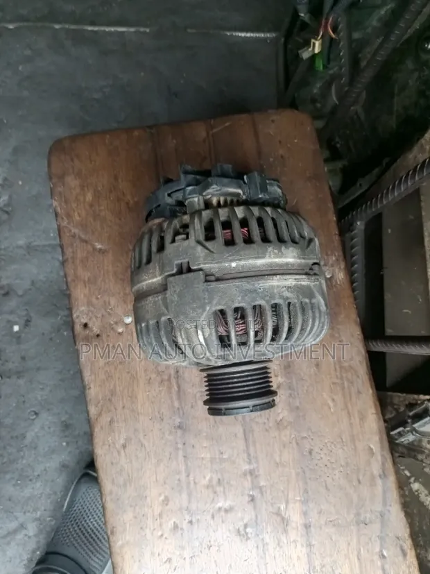 Volvo XC90 T5 Alternator (Used) - 1