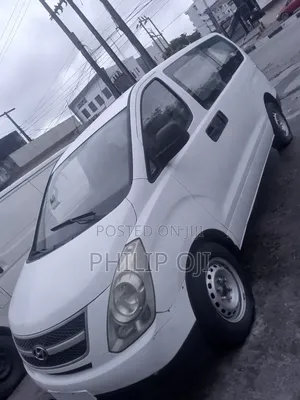 Hyundai H1 Bus 2008 White