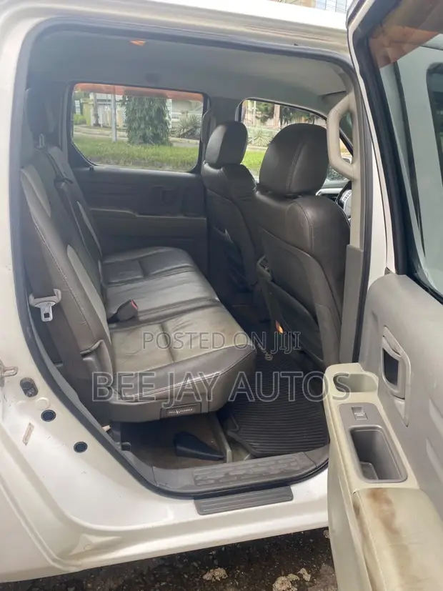 Honda Ridgeline 2009 White - 1