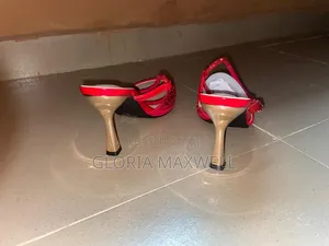 Red Rhinestone Pointed-Toe Heels - Girman 41