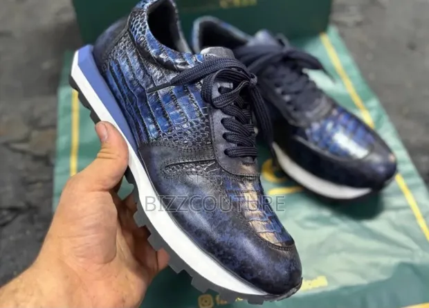 Gaskiyar Berluti Sneakers na Maza na Italiya - Bakar fata - 1