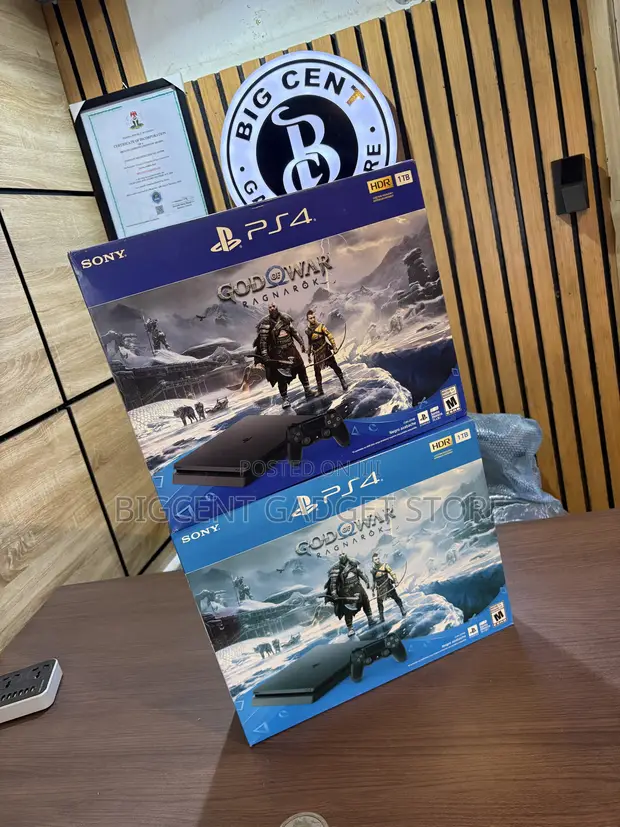 Sabon PlayStation 4 Slim 1TB Console - 1