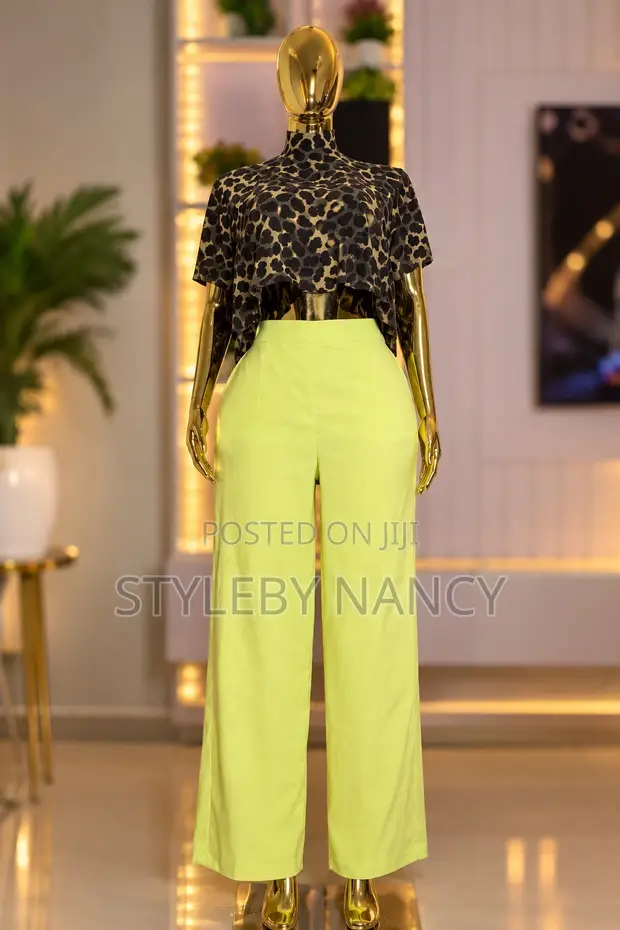 Mai Salo Crop Top da Palazzo Pants Set - 1