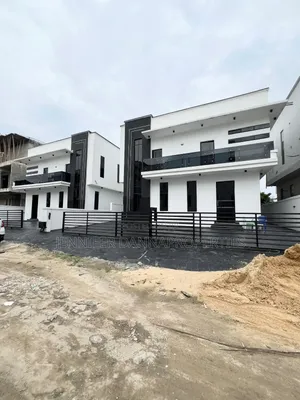5-Bedroom Luxury Duplex with BQ in Chevron, Lekki
