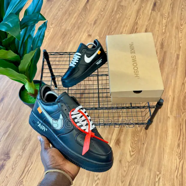 Off-White x Nike Air Force 1 '07 Sneakers - 1