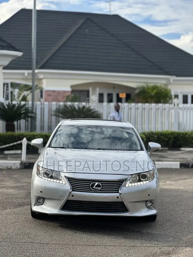 2013 Lexus ES 350 FWD Silver - 1