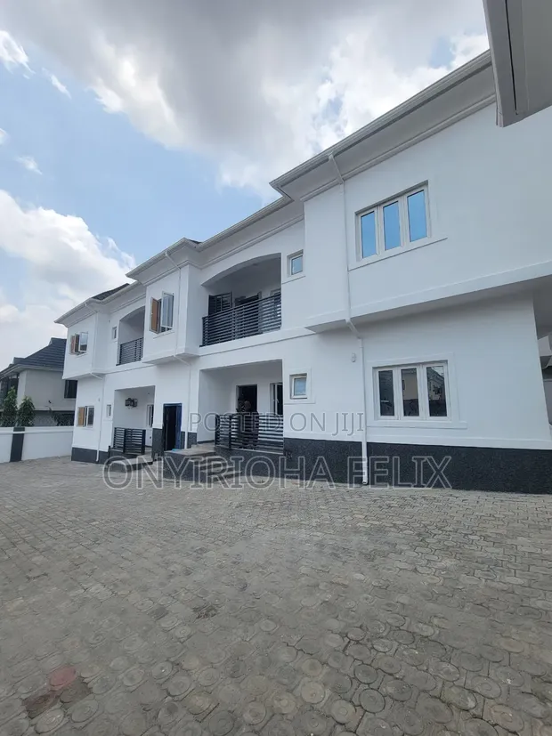 2 Bedroom Block of Flats for Rent in Life Camp, Abuja - 1