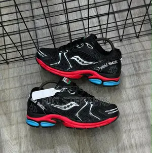 Saucony Progrid Triumph Sneakers
