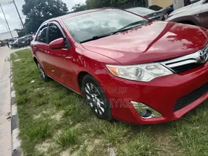 2014 Toyota Camry LE Sedan