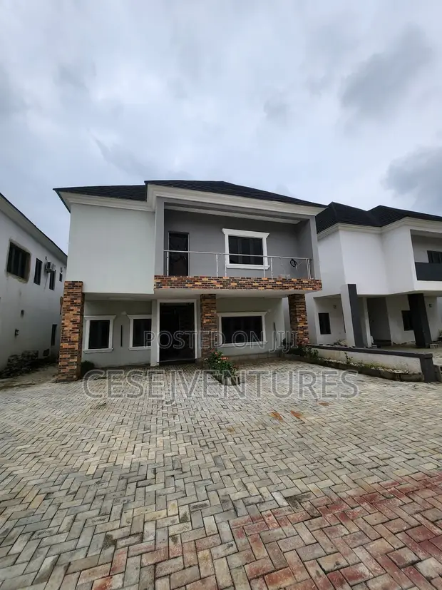 4 Bedroom Duplex with BQ in Jabi - 1