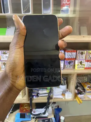 Apple iPhone XR 128GB Yellow