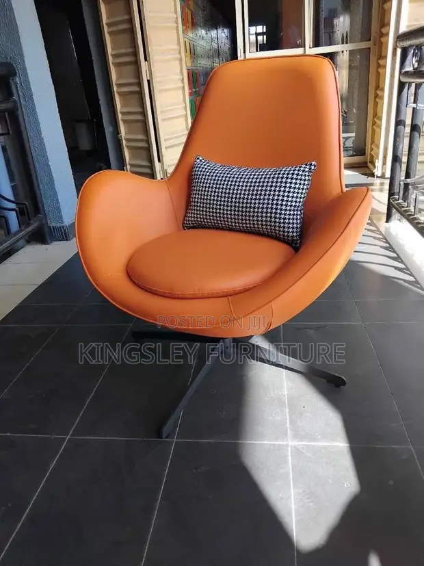 Cousy Single Chair - 1