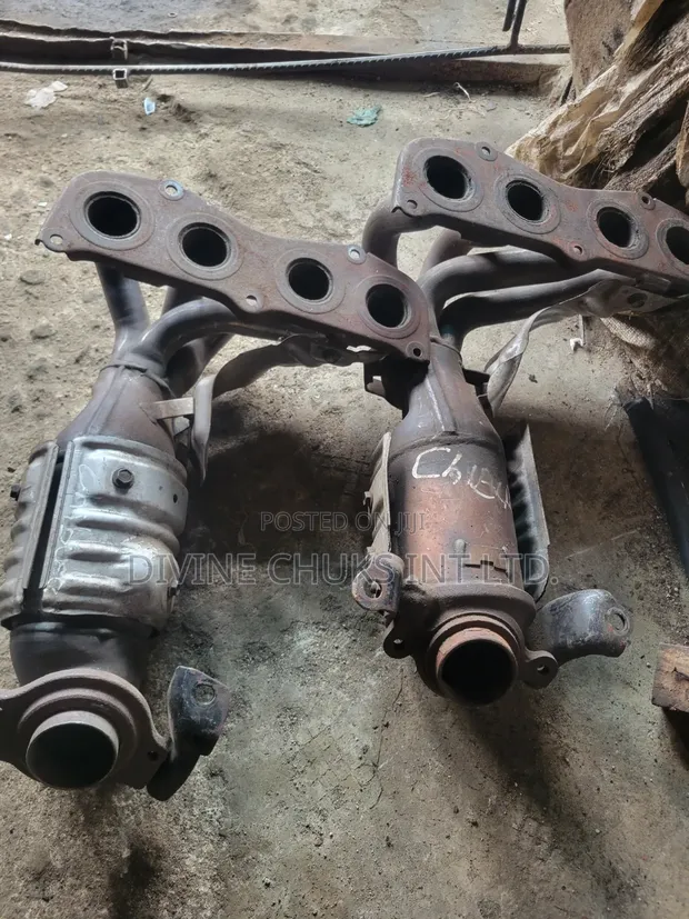 Toyota RAV4 Catalytic Converter (2007-2015) - 1