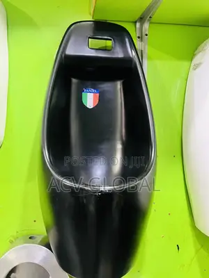Urinal Mai Aiki Kai Tsaye Baƙi - Sabo
