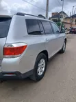Toyota Highlander 2012 Silver - 2