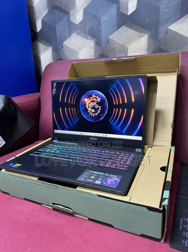 MSI Cyborg 15 Gaming Laptop - Intel Core i7, 16GB RAM, 512GB SSD, RTX 4060 - 1