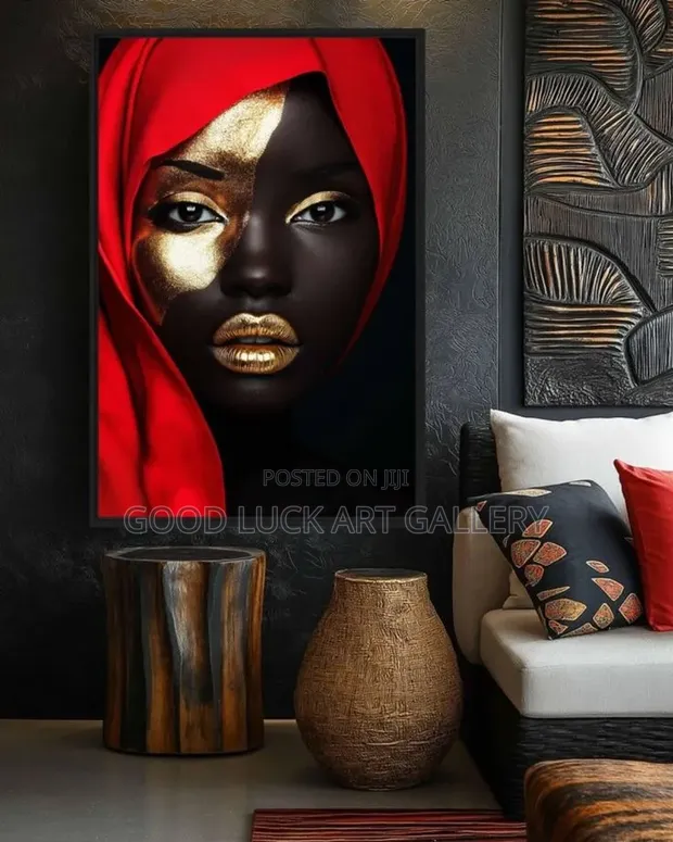 Hoton Bango na Mutum - Mace da Zinare Makeup - 1